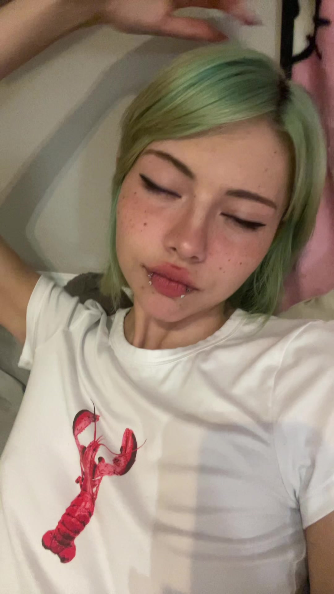 @_.Mothgirl._