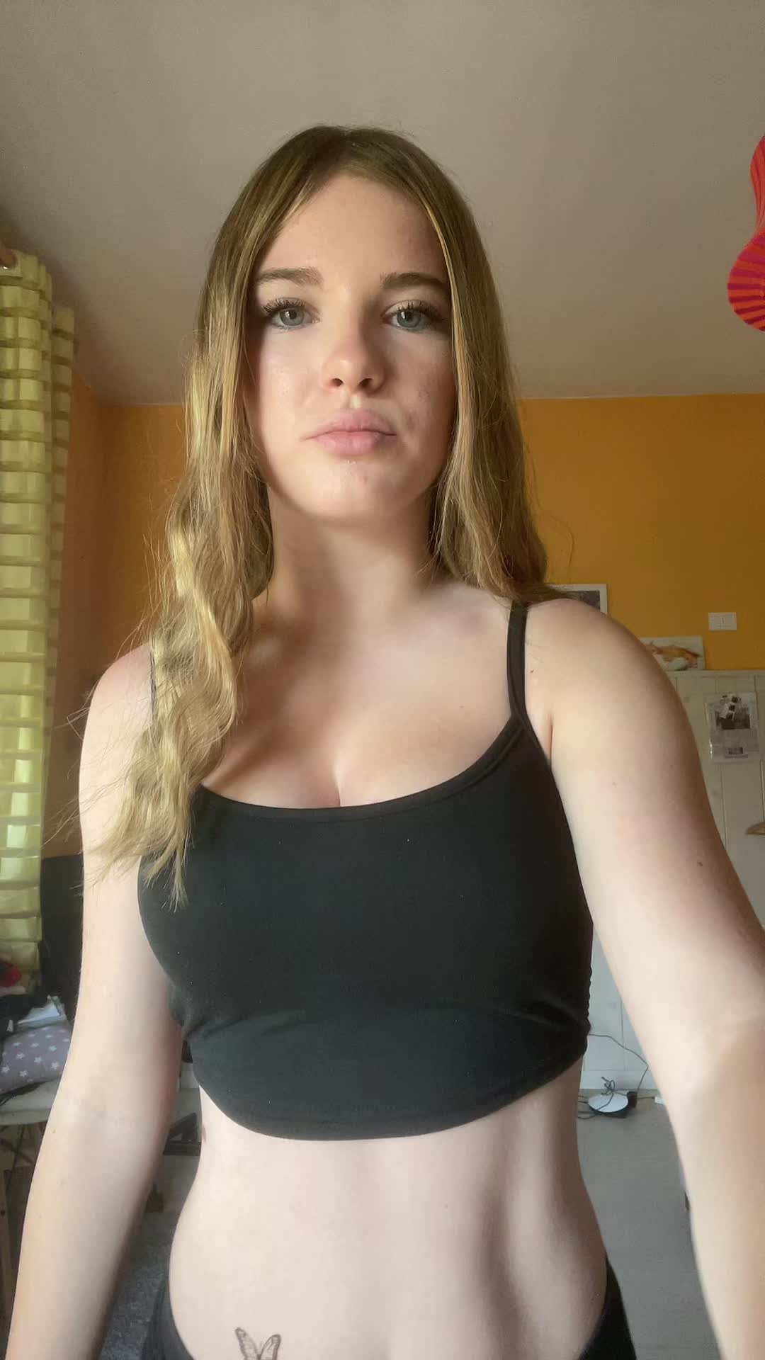 @𝒶𝓃𝒶