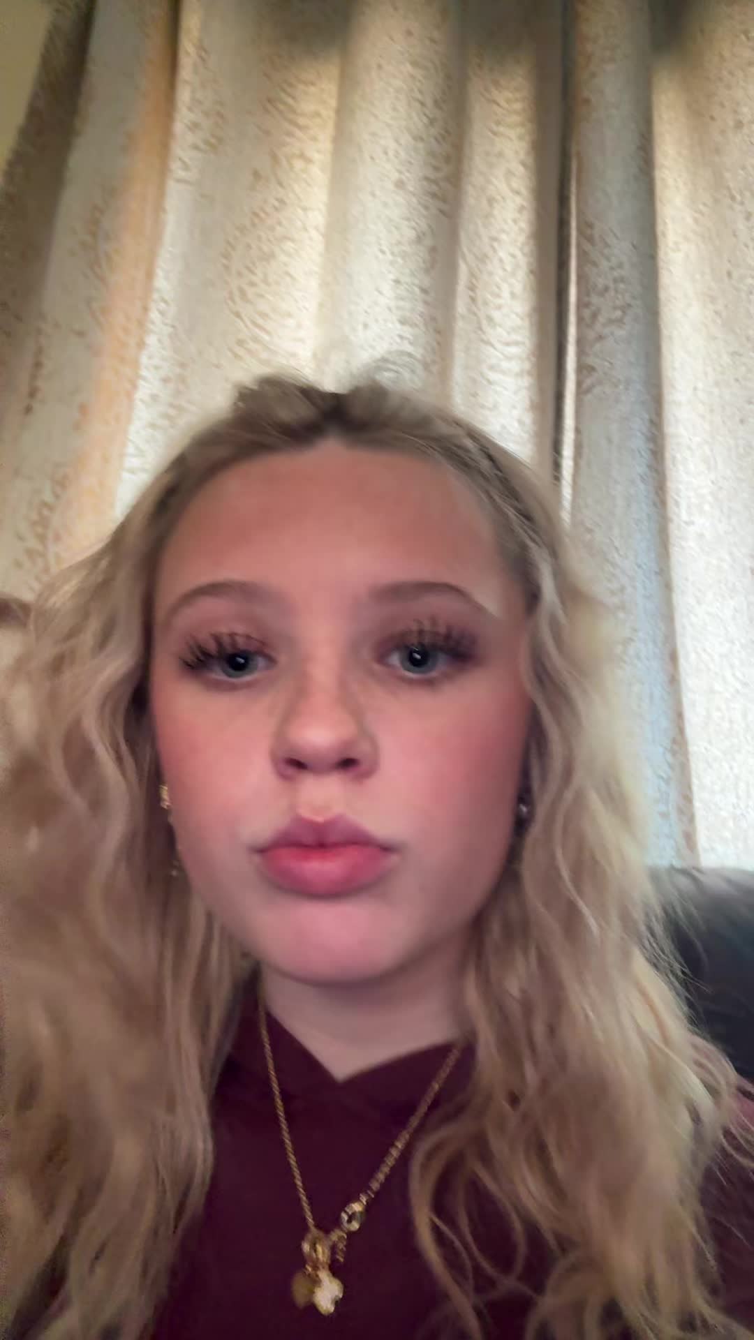 @zoee_secorr
