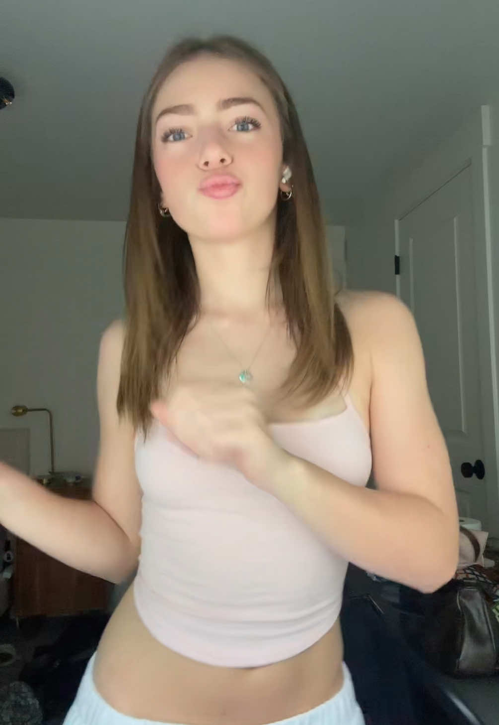 @evie_droz