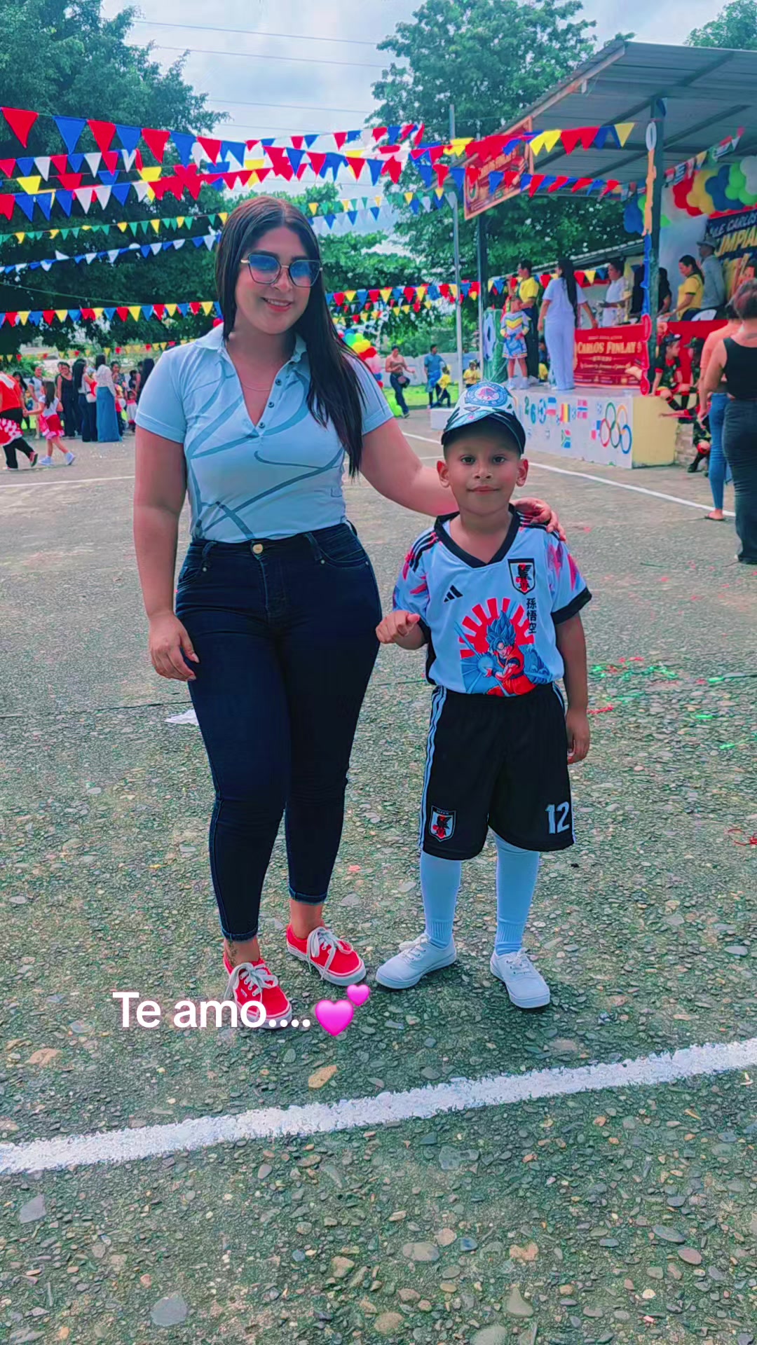 @SELENITA