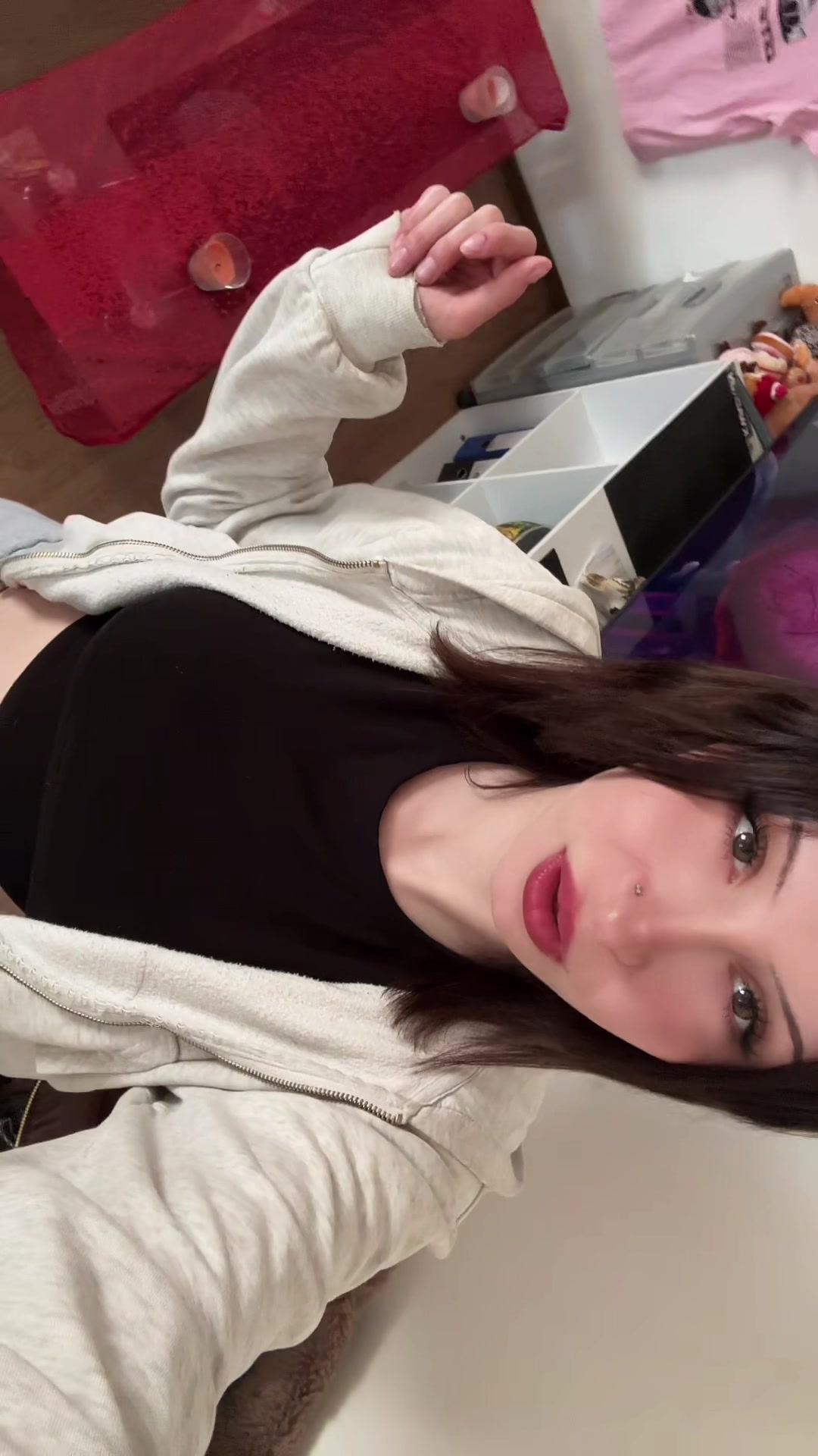 @officially_.jill