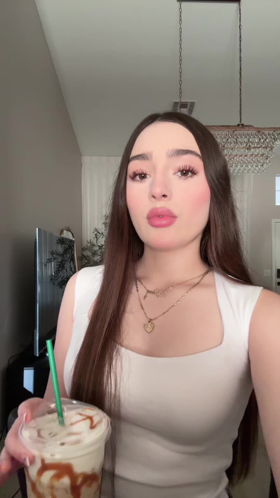 @ayleenleonn