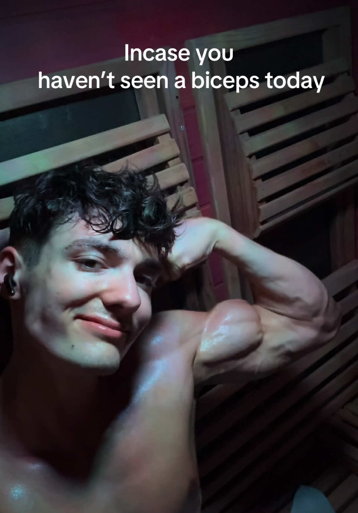 @Levilovesgym