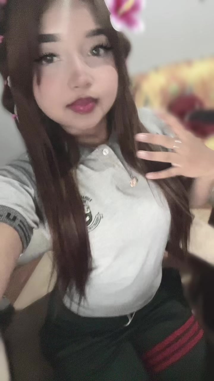 @Emelicita🧡.