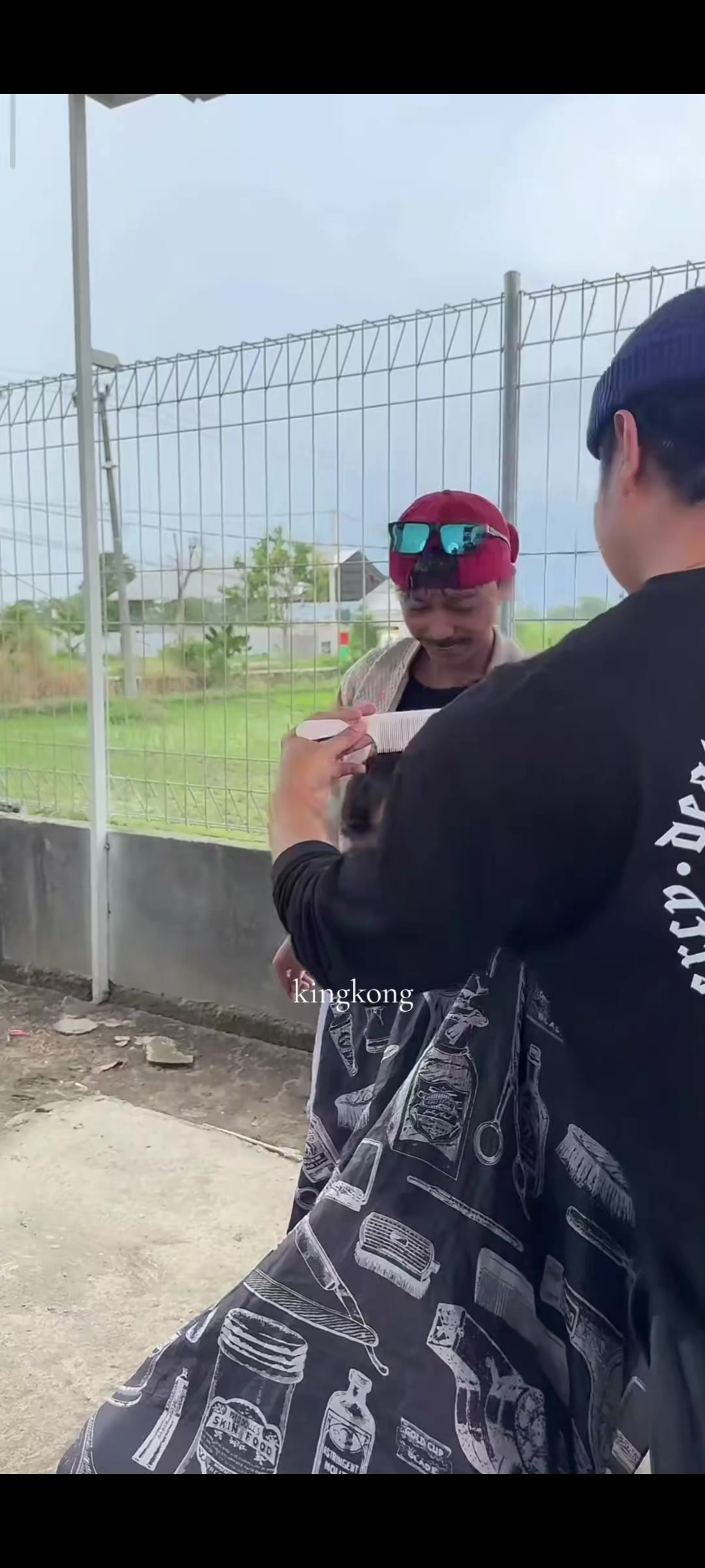 @𝔨𝔦𝔫𝔤𝔨𝔬𝔫𝔤