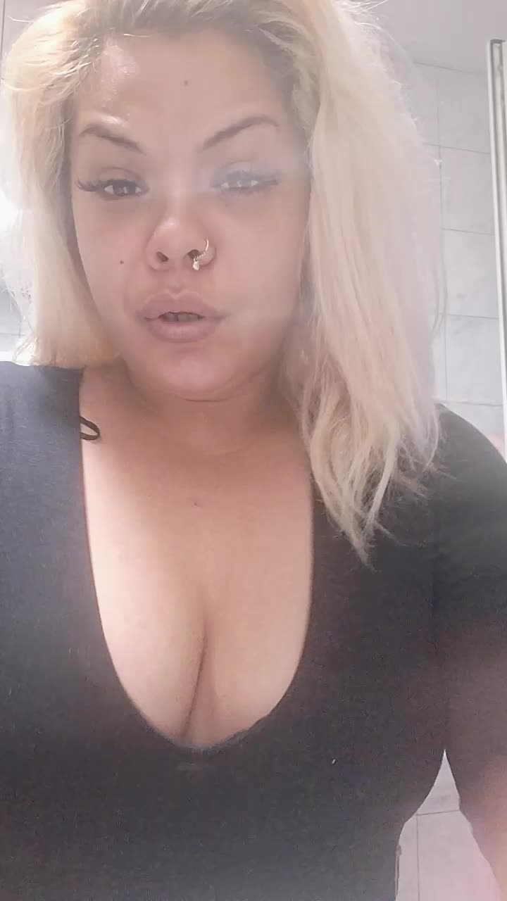 @Mina Latina
