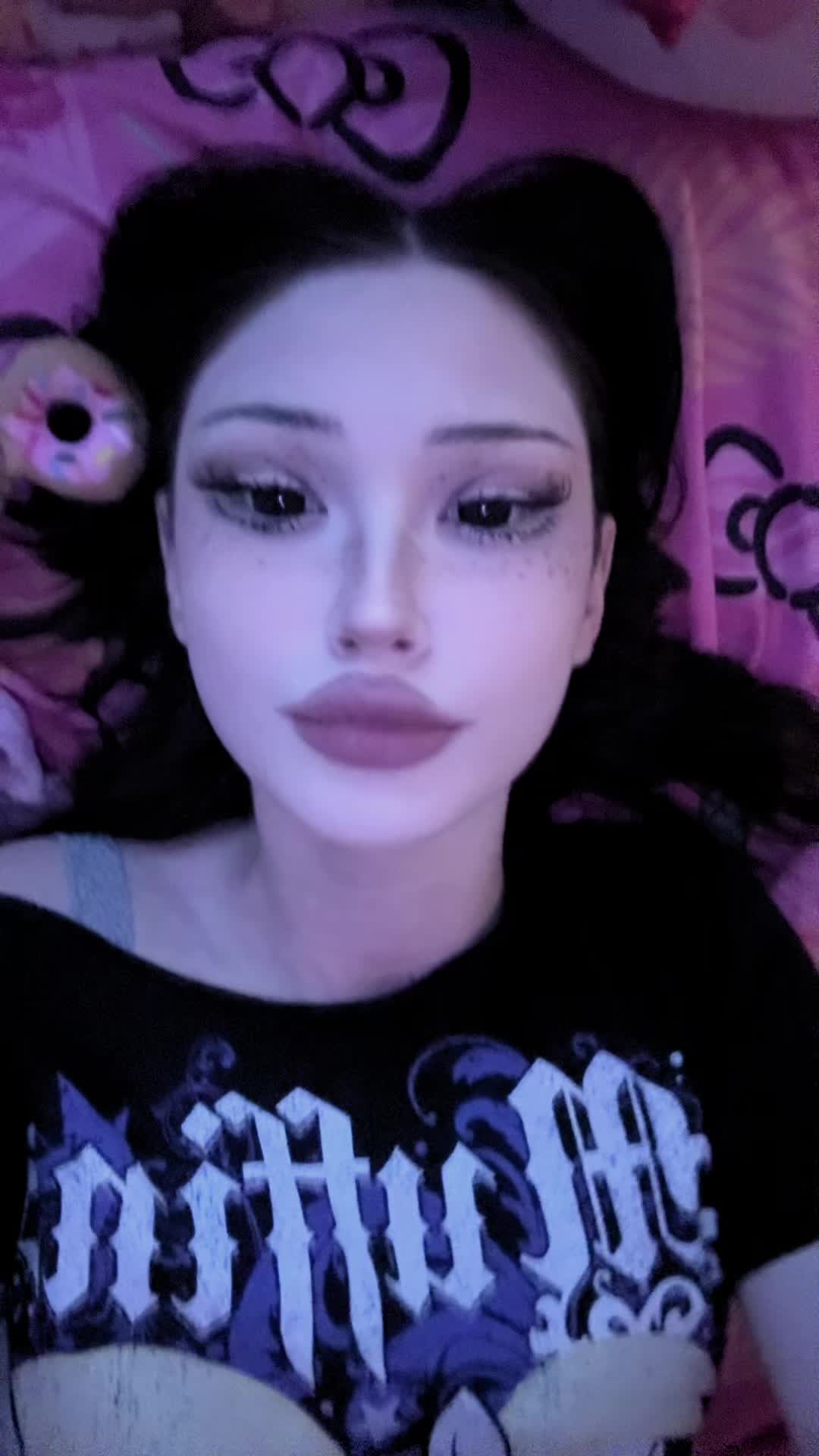 @️