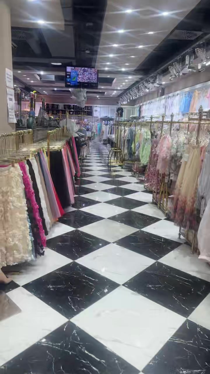 @Milano Madrid Mode Boutique
