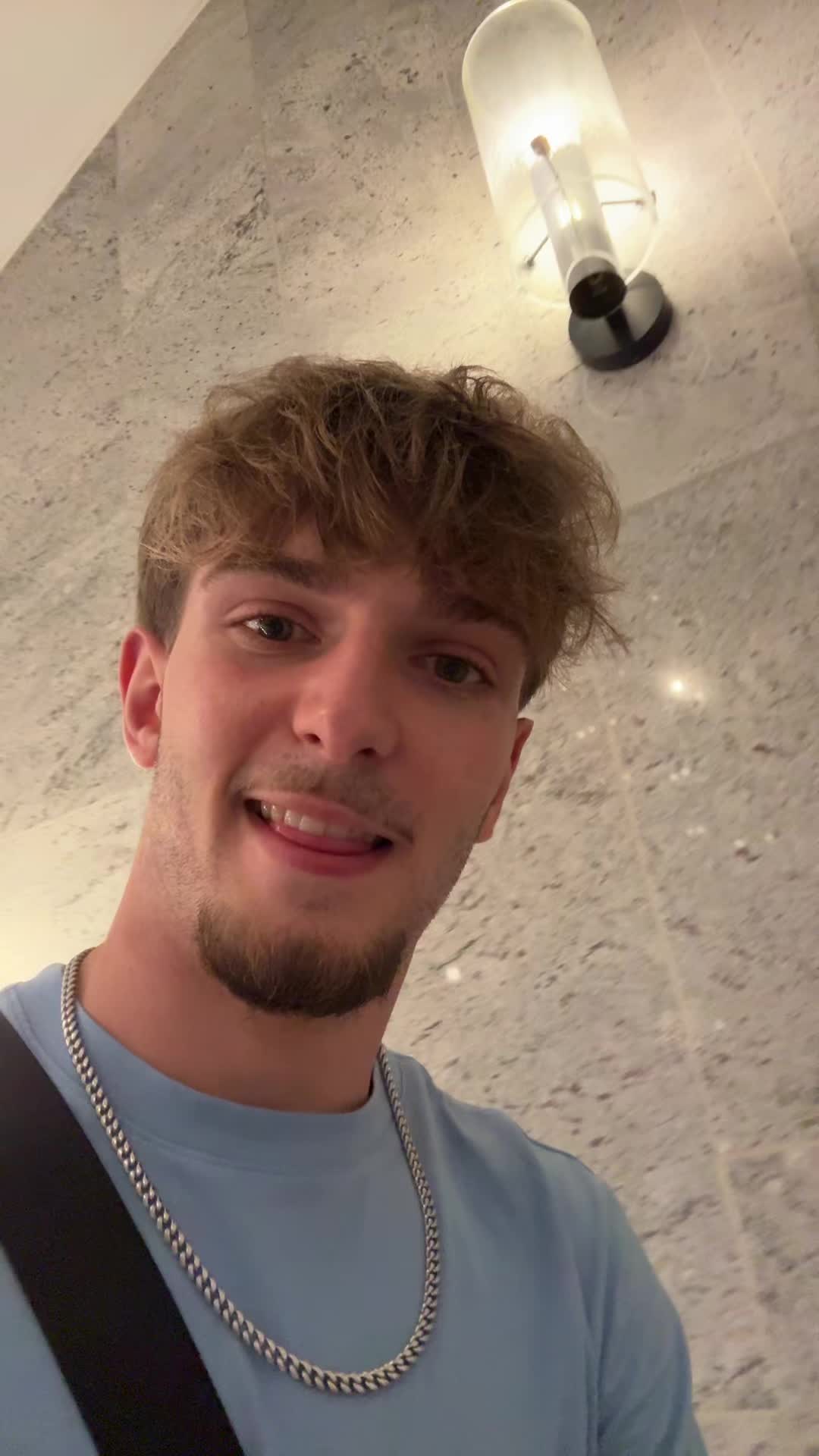 @2xmaxi