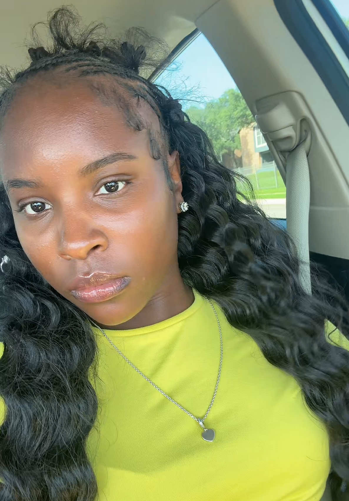 @itsqueenamaya