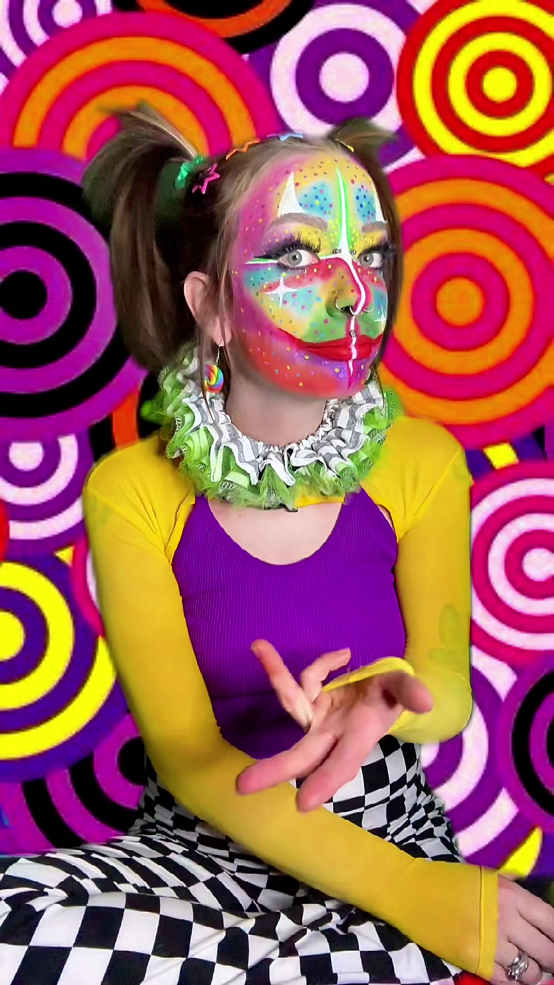 @leeloutheclown