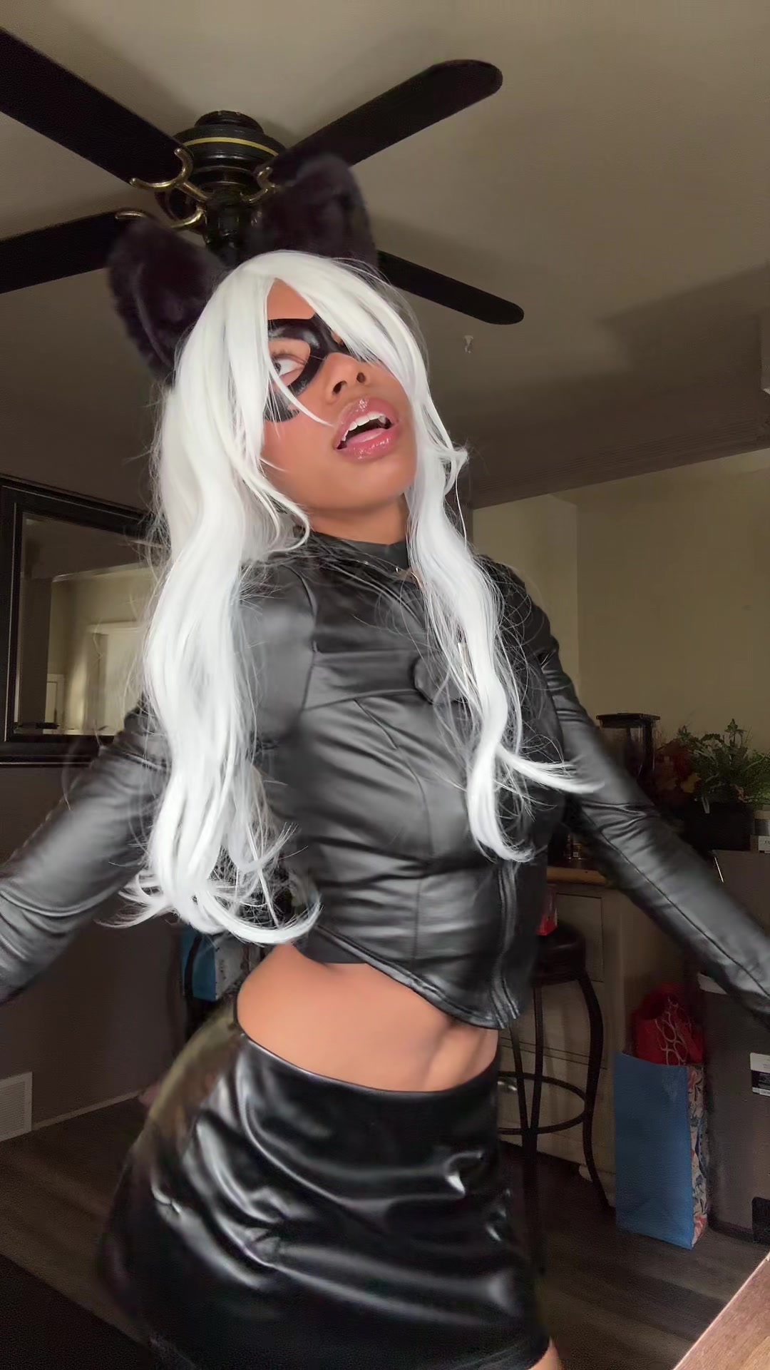 @moenimee