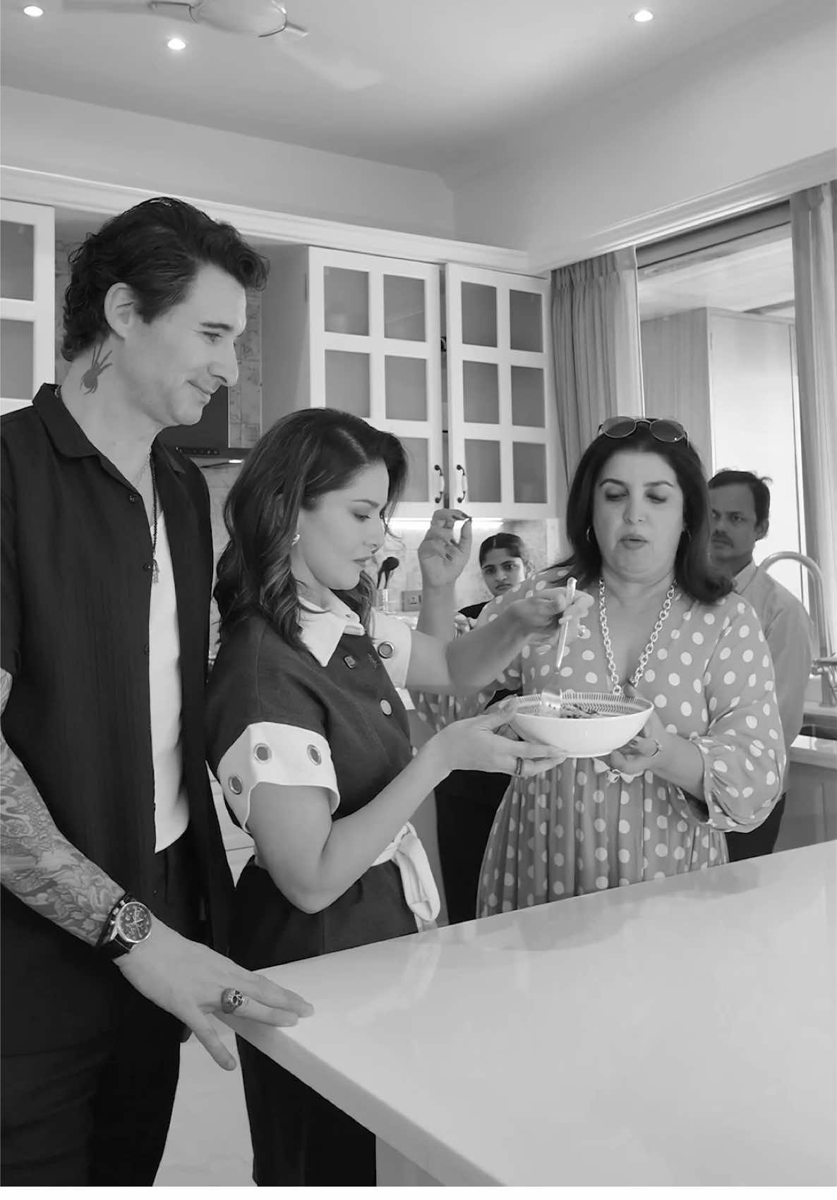 @Sunny Leone