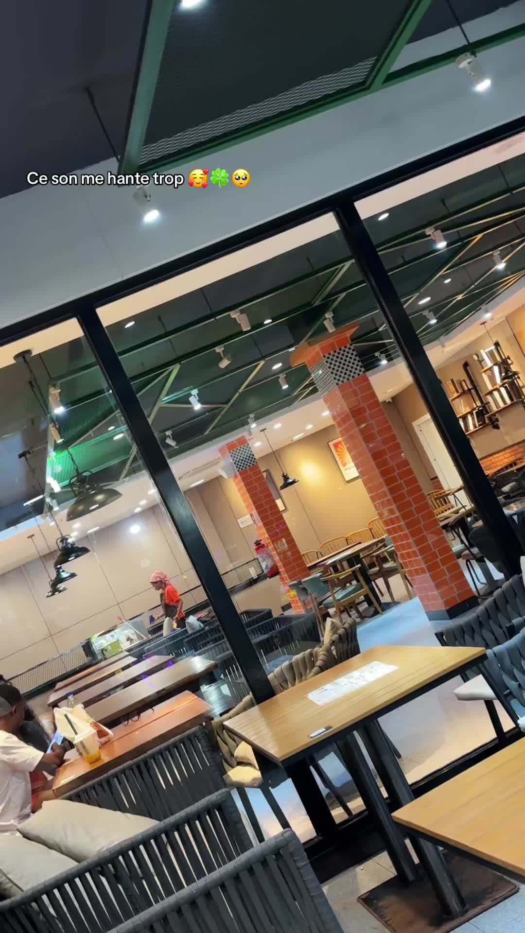@Maola🧿 la 🖇️Quenn♻️