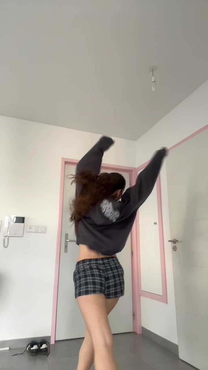 @???