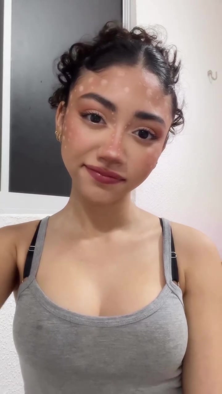 @gabriellybeze