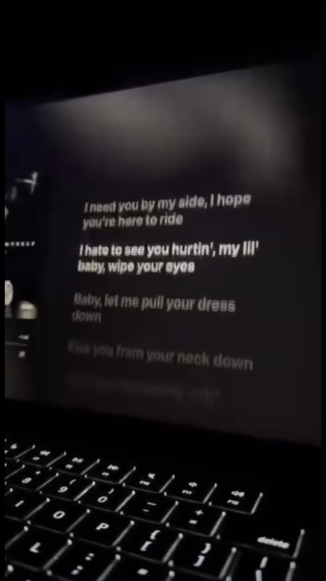 @.🎧.