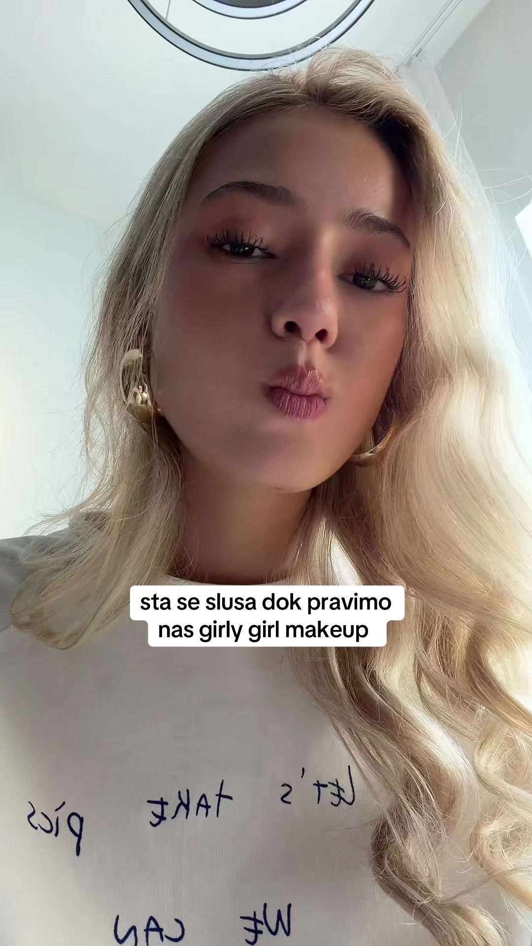 @𝒮