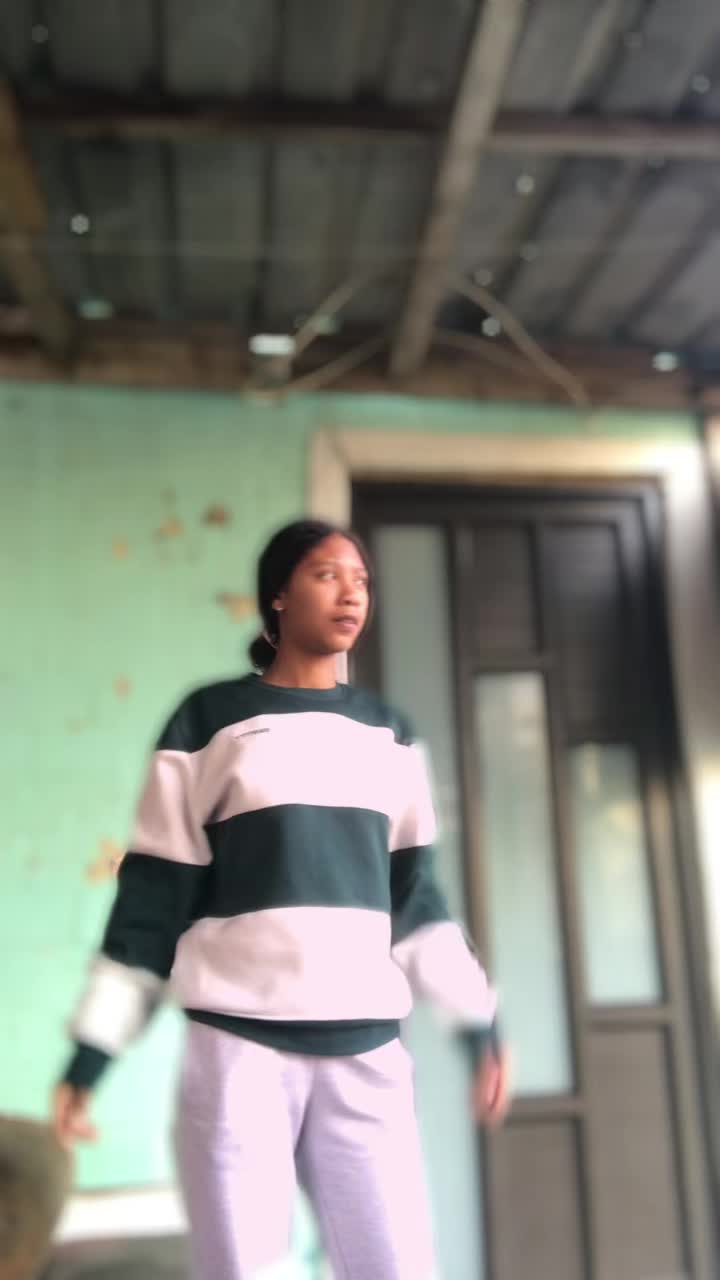 @NEESHA💙🦋