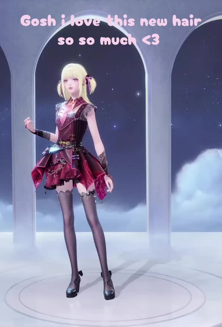 @elliecakes >.<
