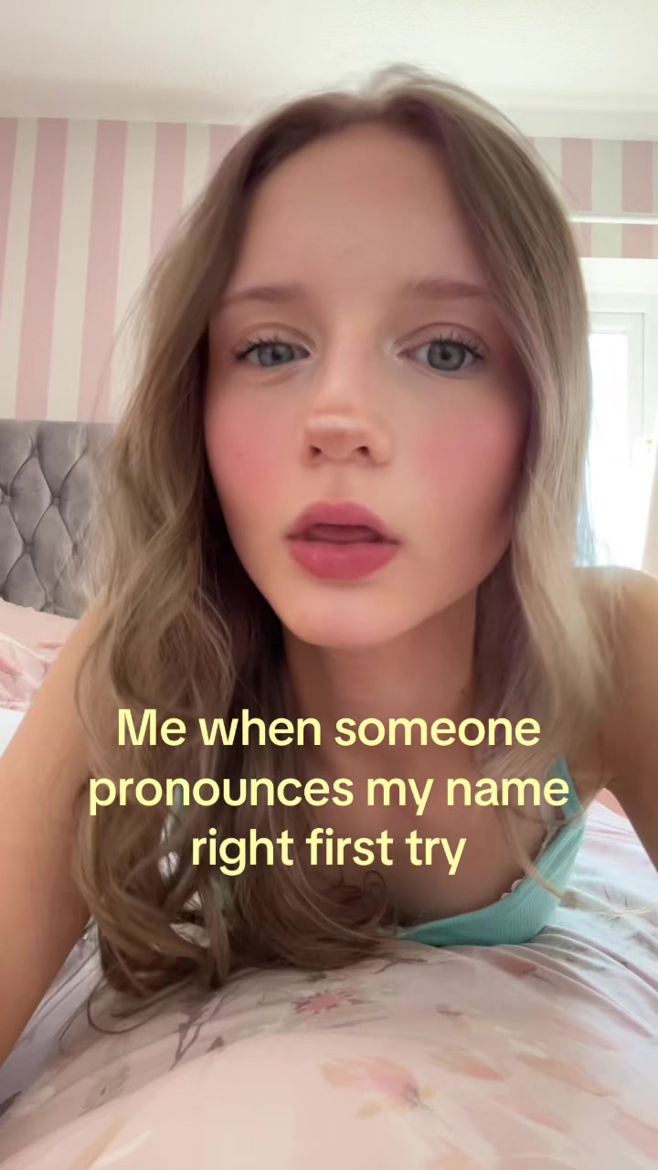 @𝓁𝒶𝓊𝓇𝒶🪽🧁