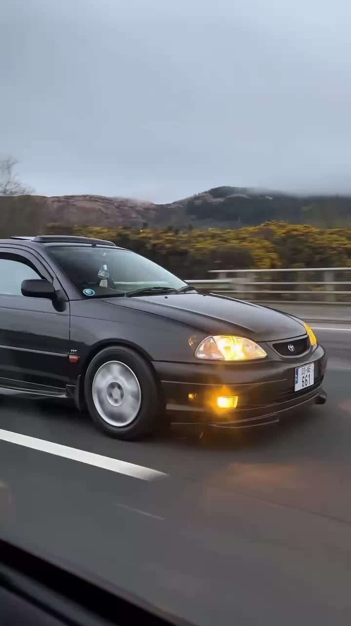 @darrenb032