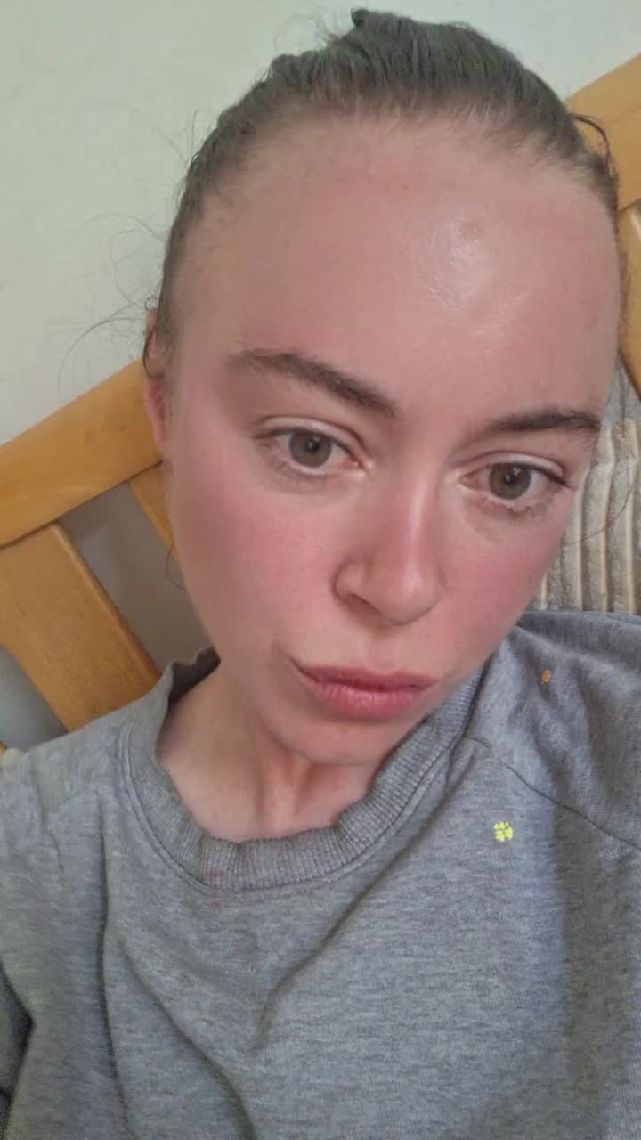 @lollyybmnqh