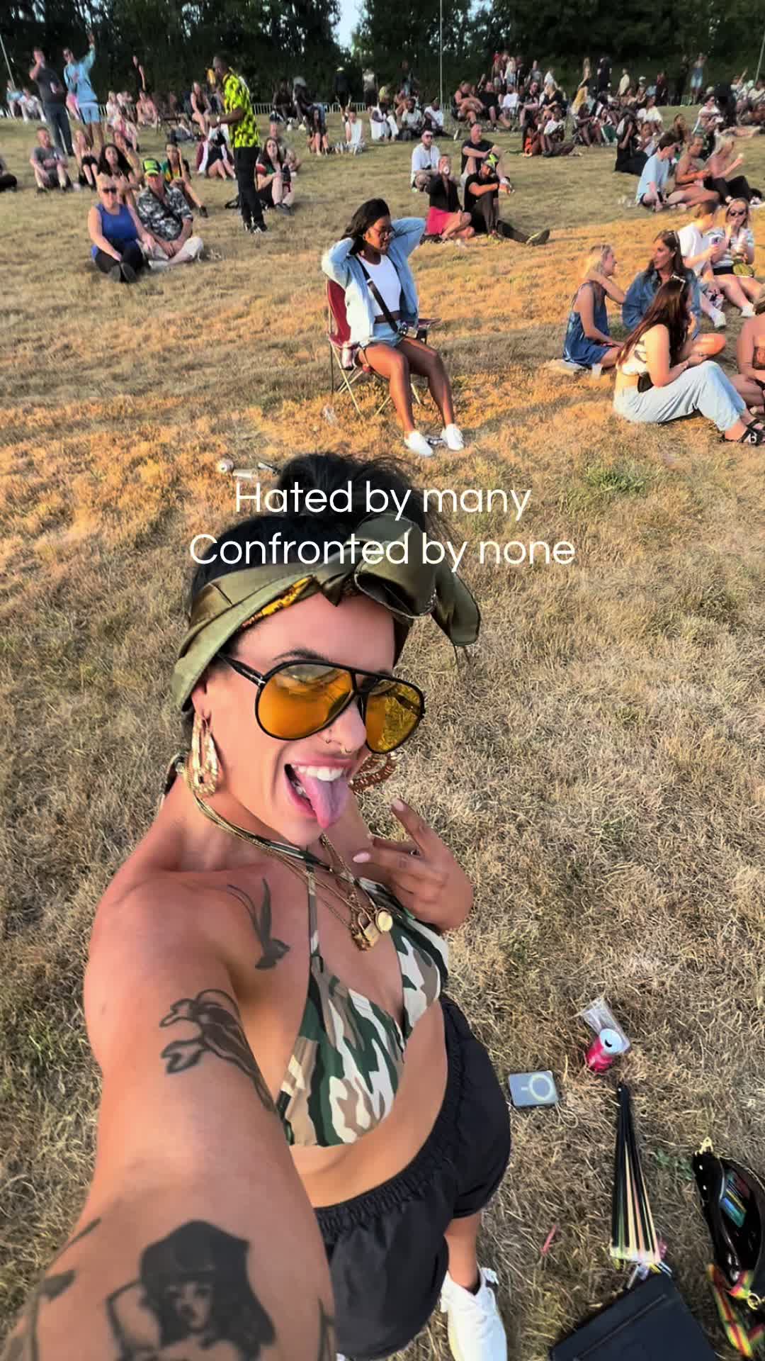 @JustSarahLou