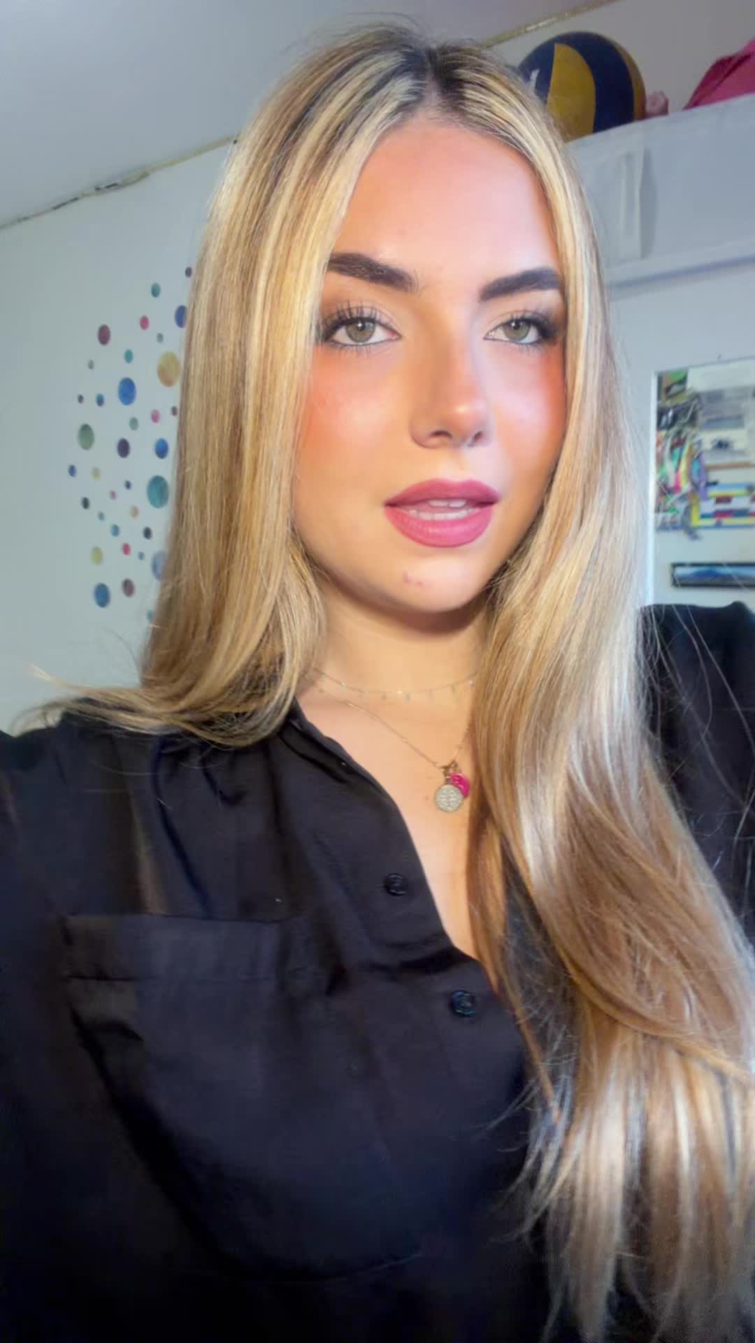 @Fiorella🍒🐆🎱