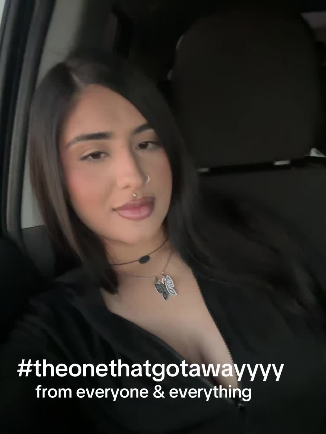 @Haley Monique🍒