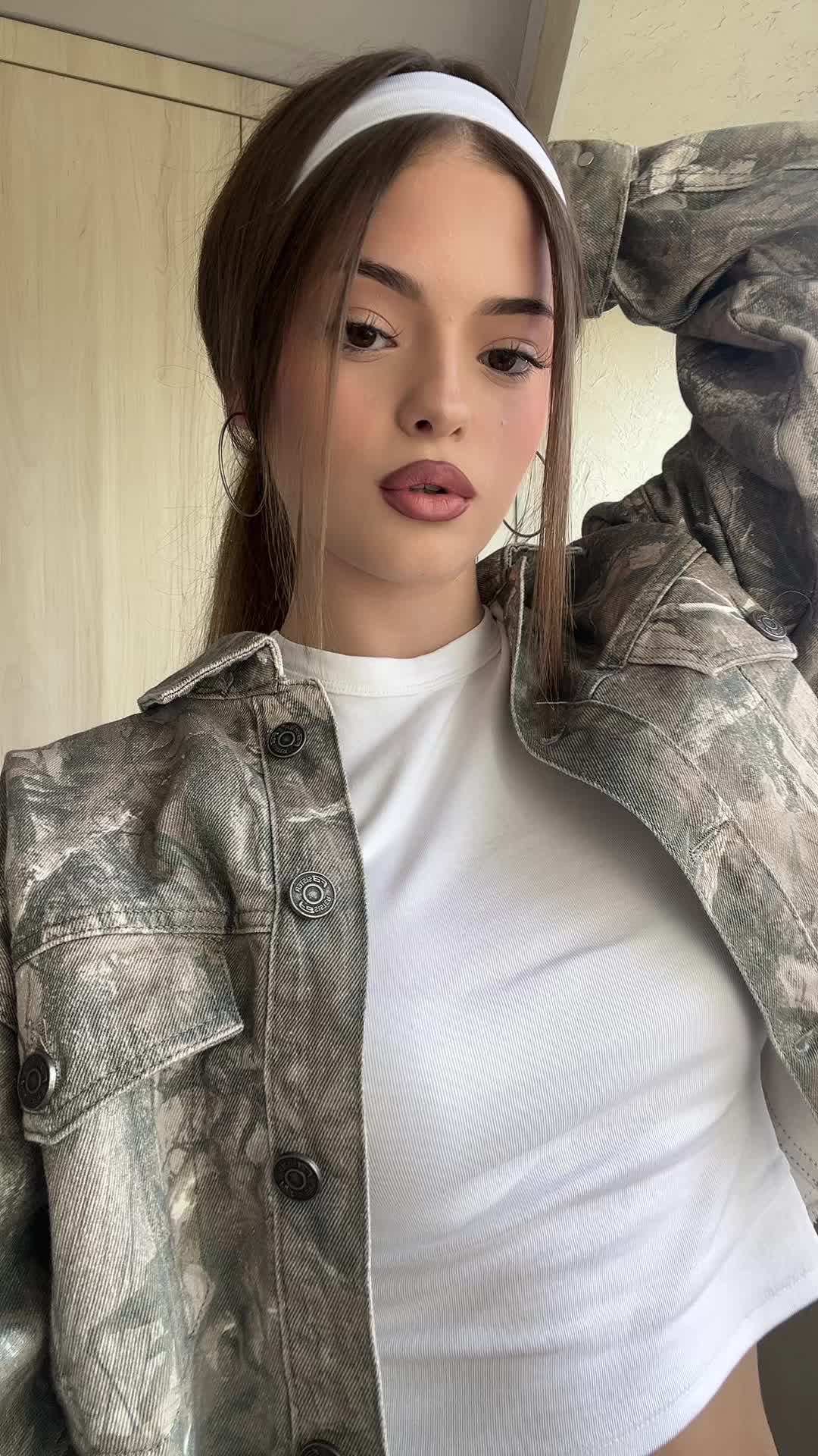 @Искра