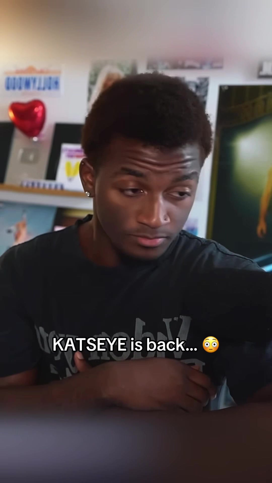 @Souvenir Reacts