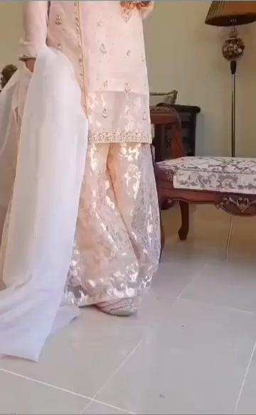 @Cute pathani
