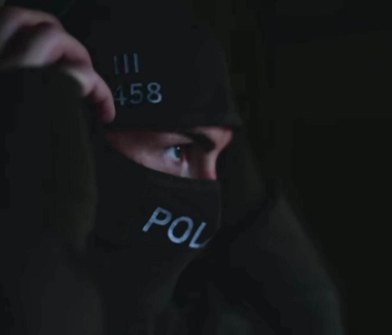 @koenigs_