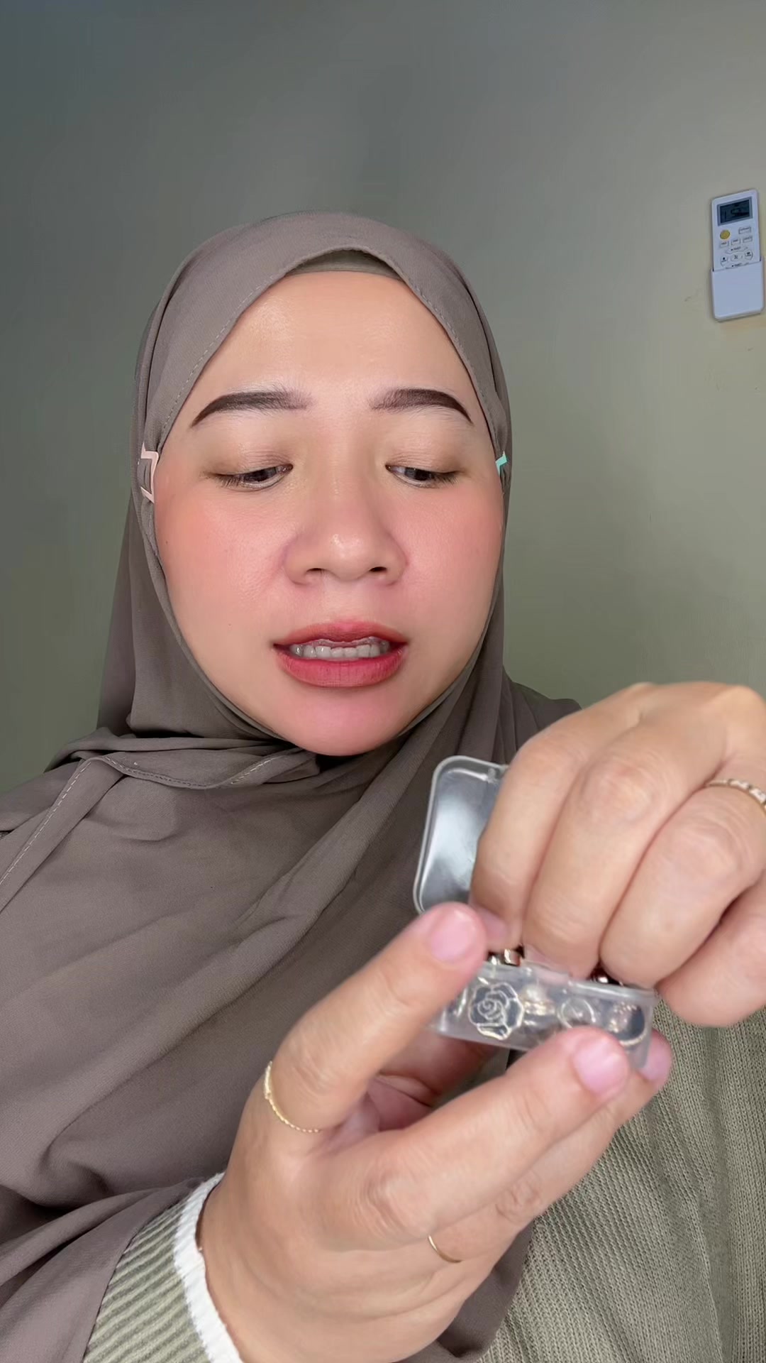@Anis Yunia Akbar (AYA)