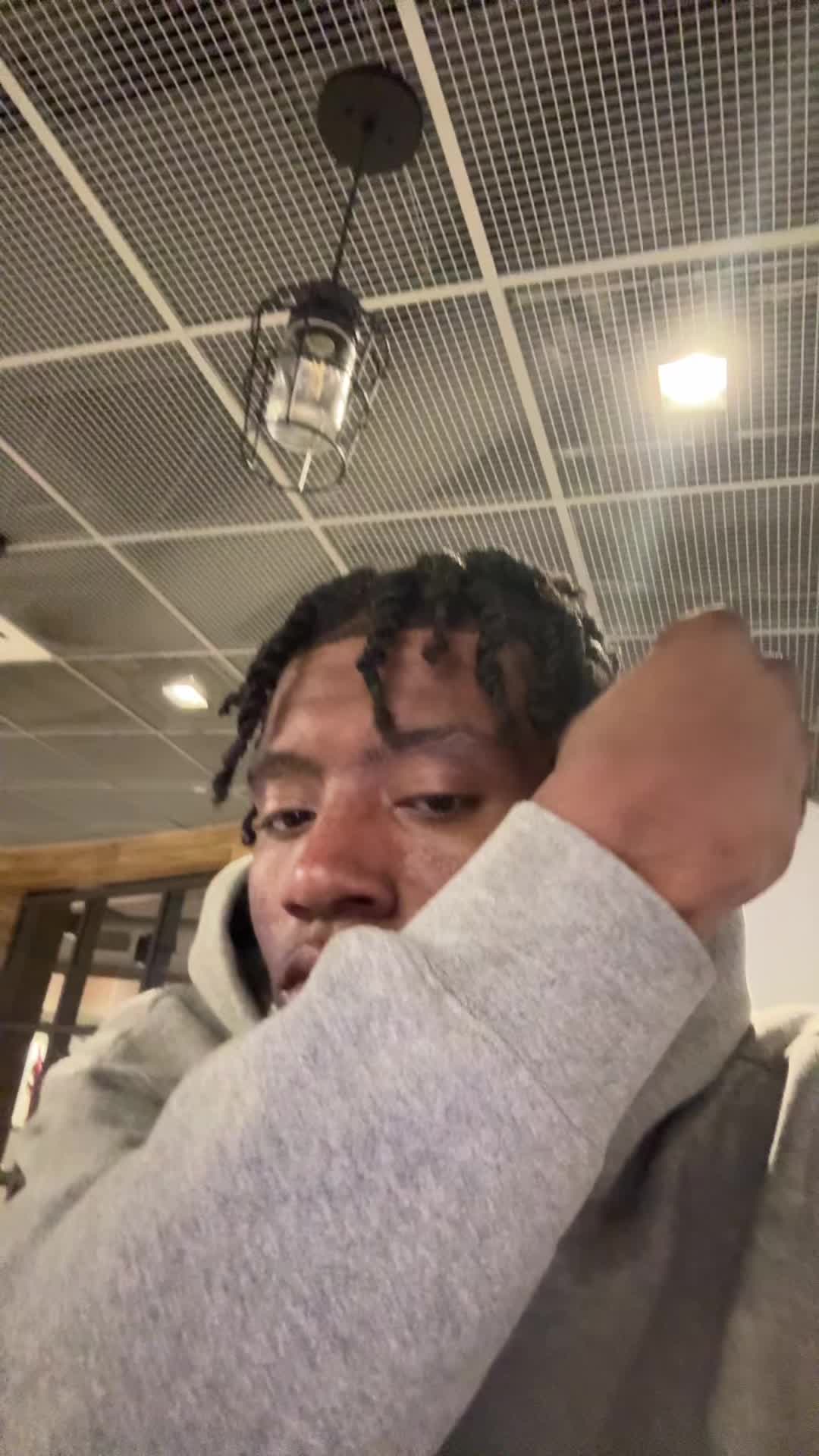 @Maipriv