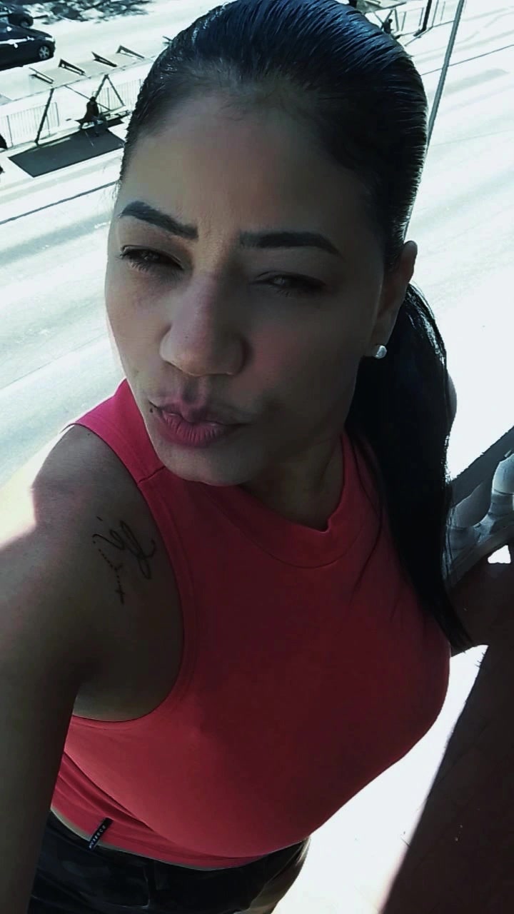 @Elizângela