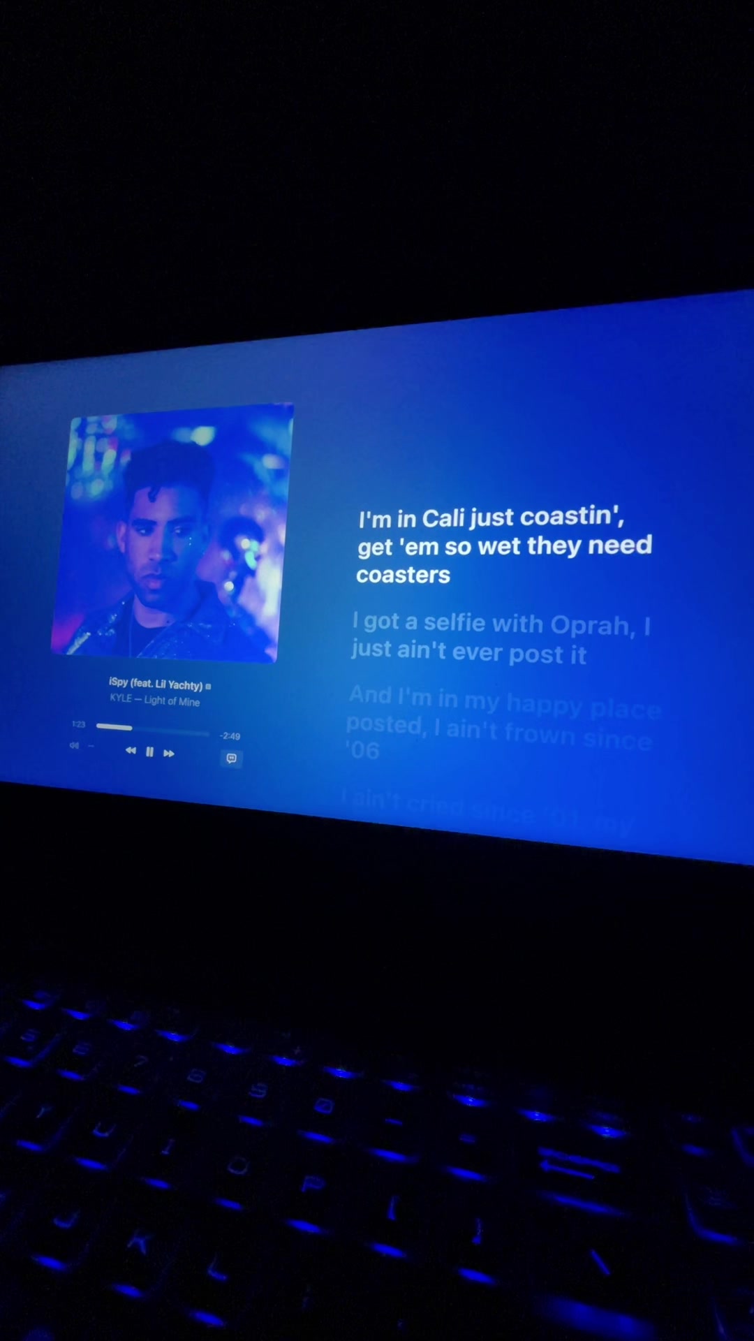 @msilaptoplyrics