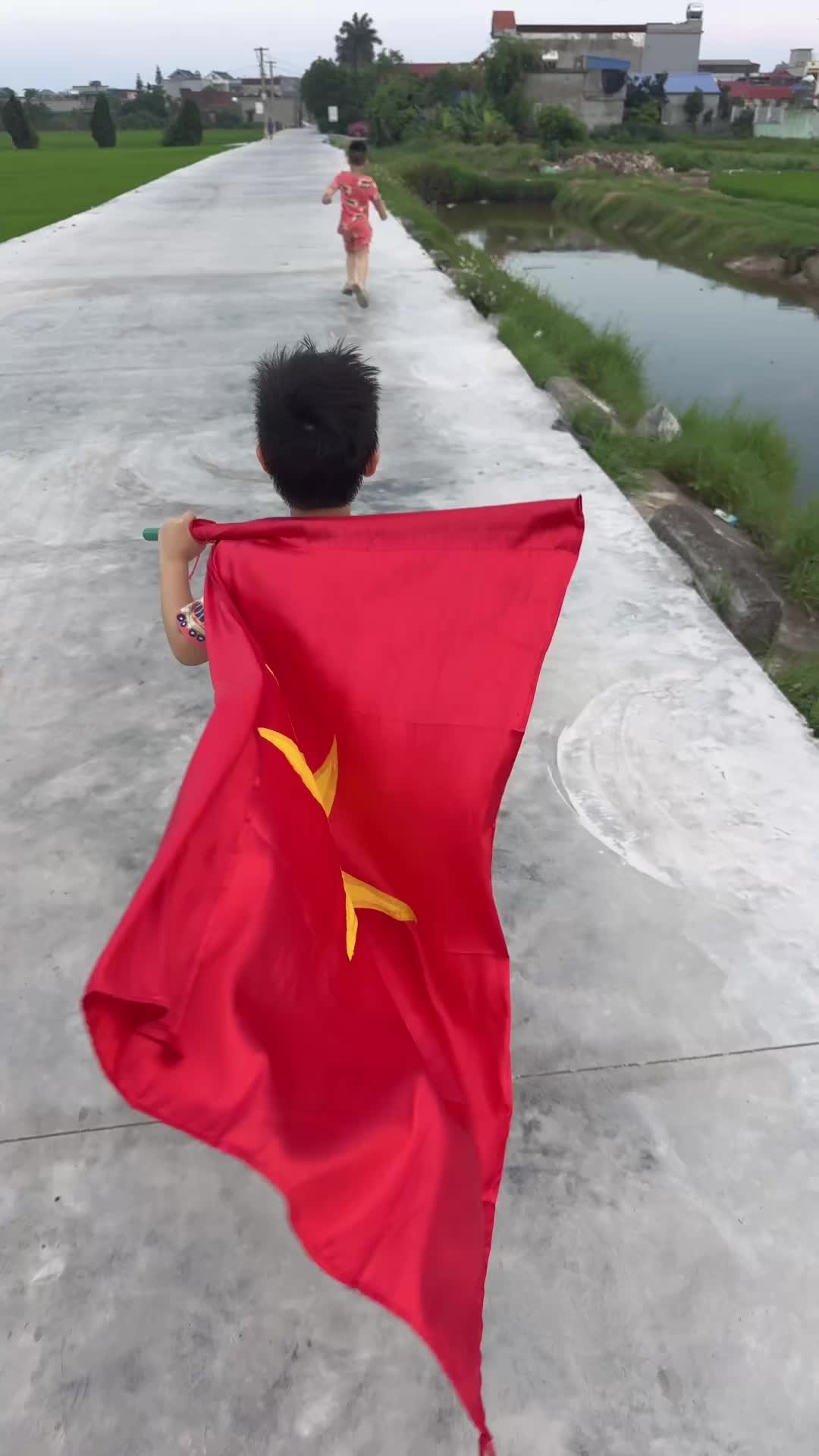 @Thuỷ Châu Âu
