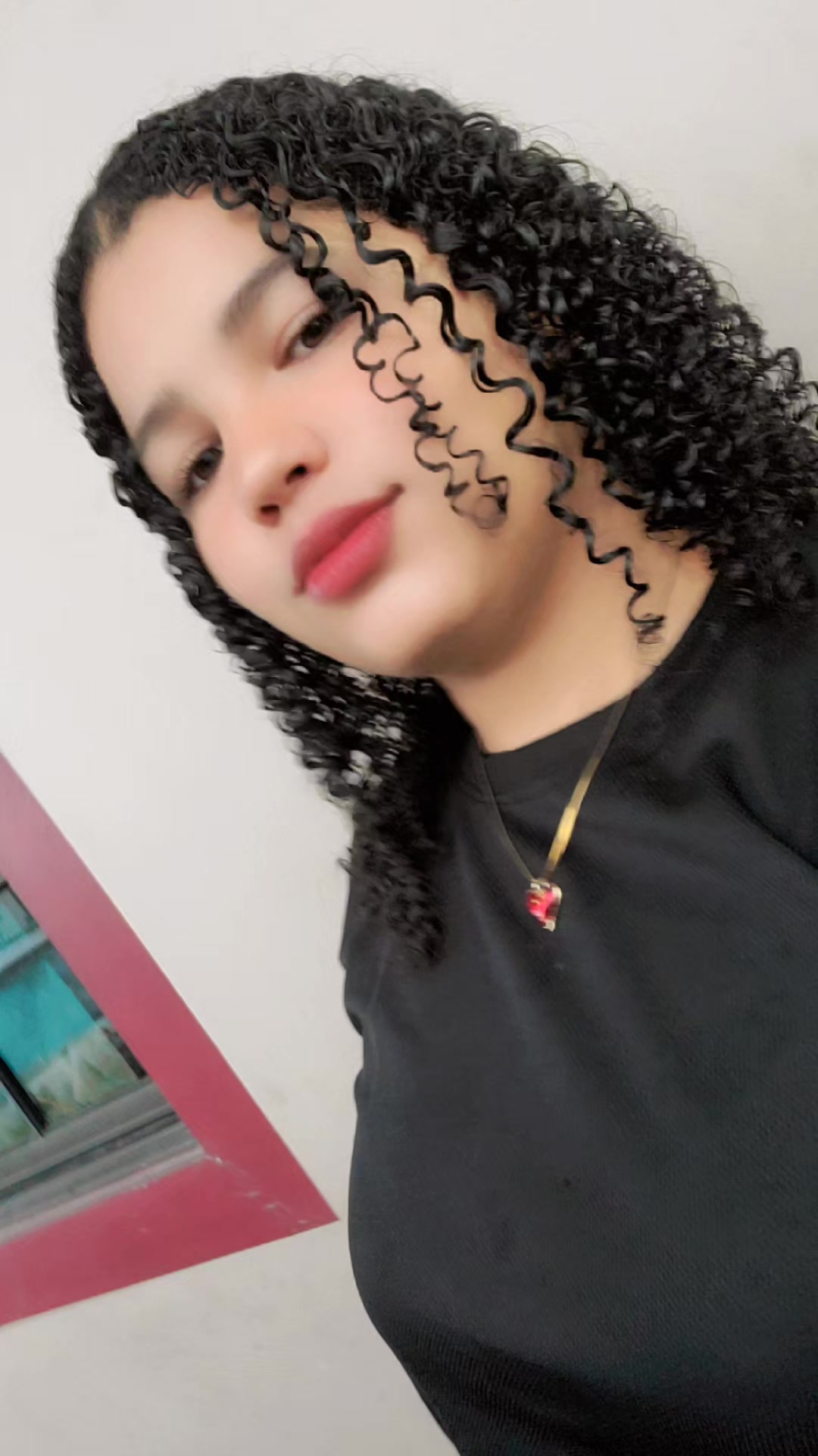 @roxy Hernández
