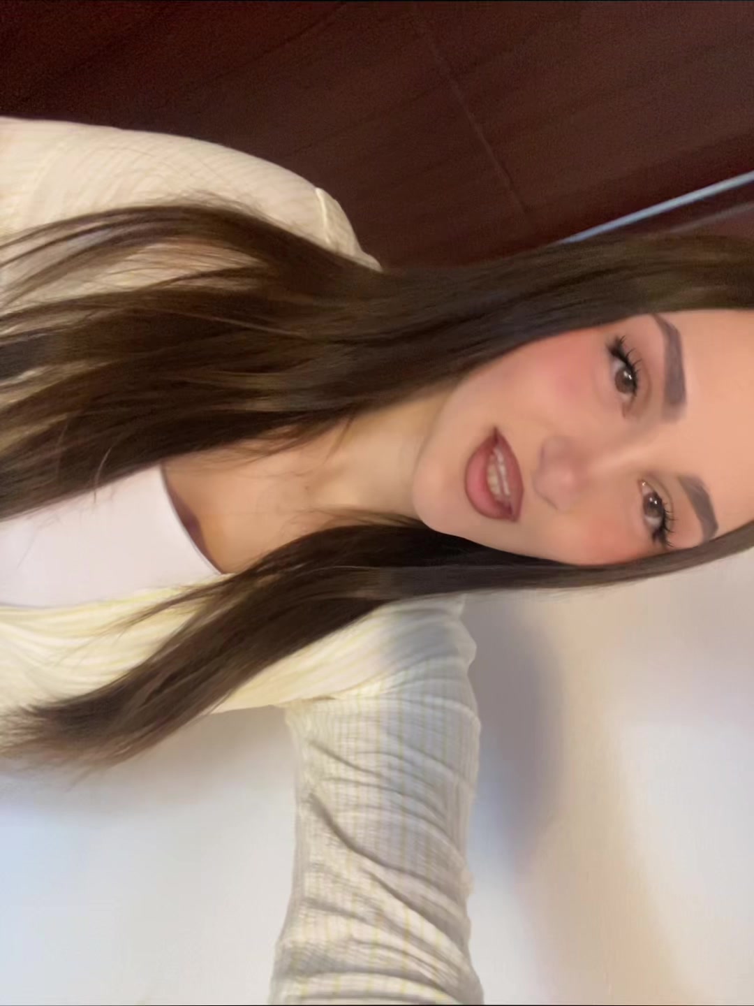 @leonisa