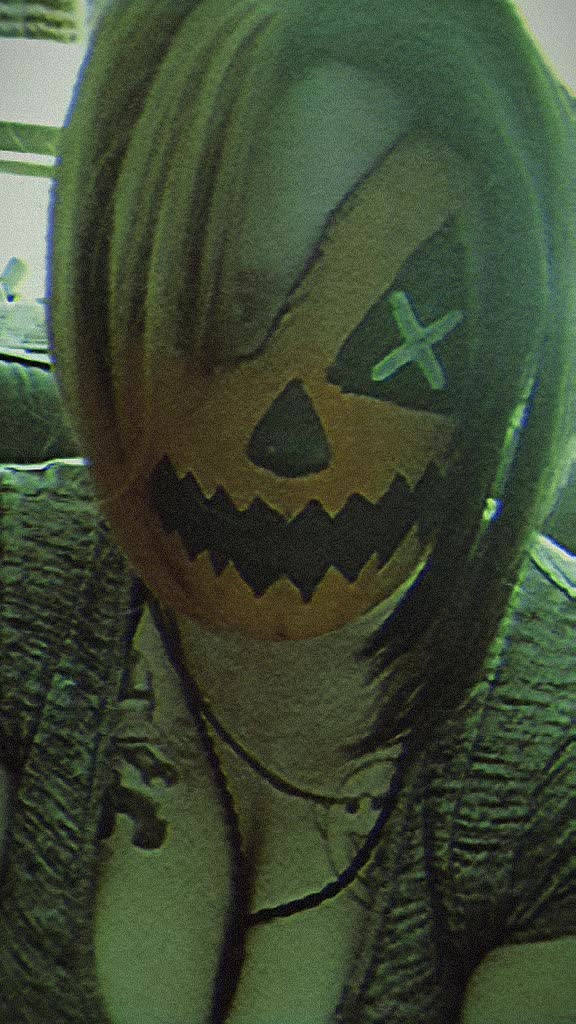 @monst3rmomma