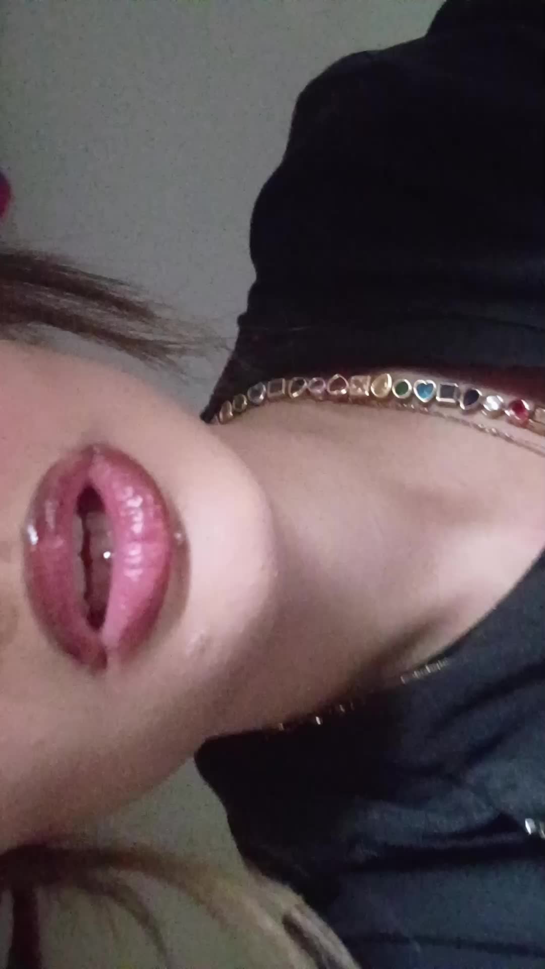 @I'm your bitch 😜