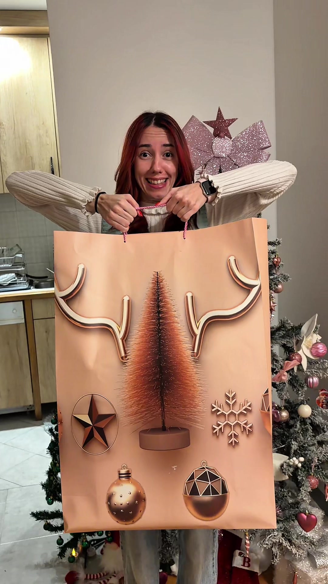 @EmiFox