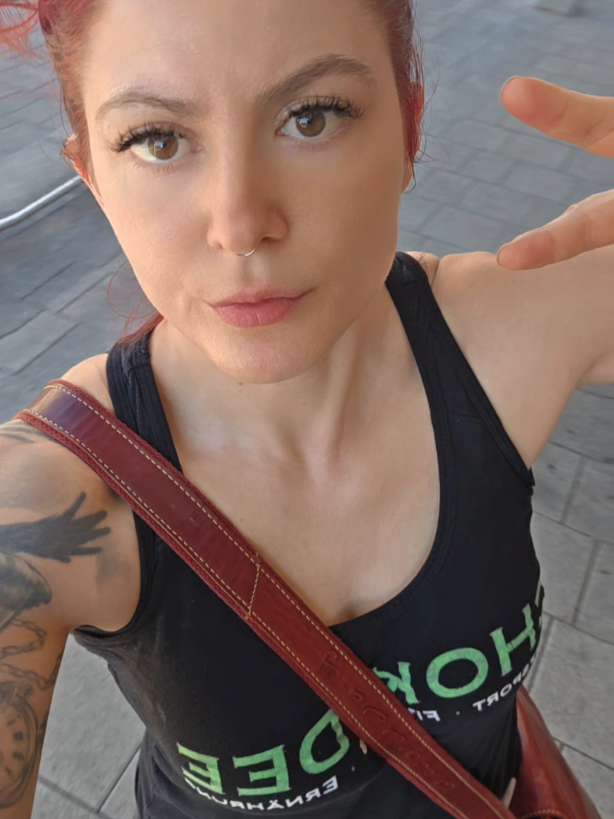 @🐝💪Kati Barbella