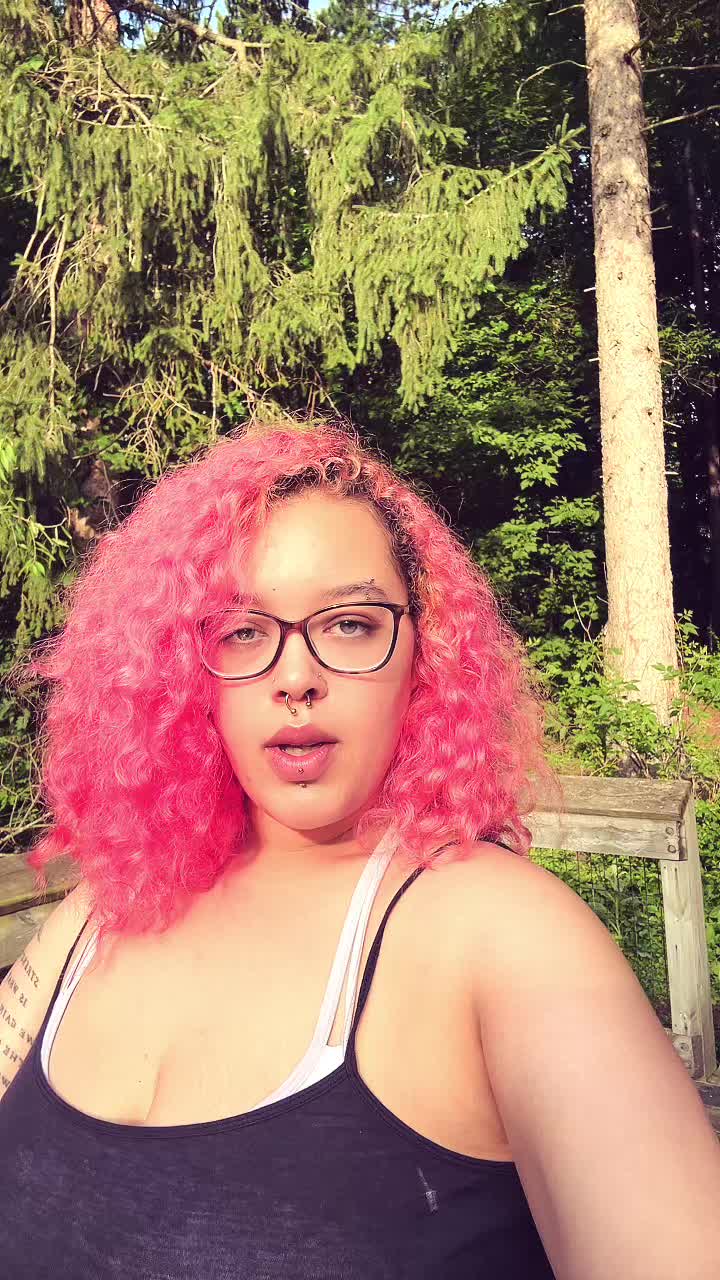 @thickbbria