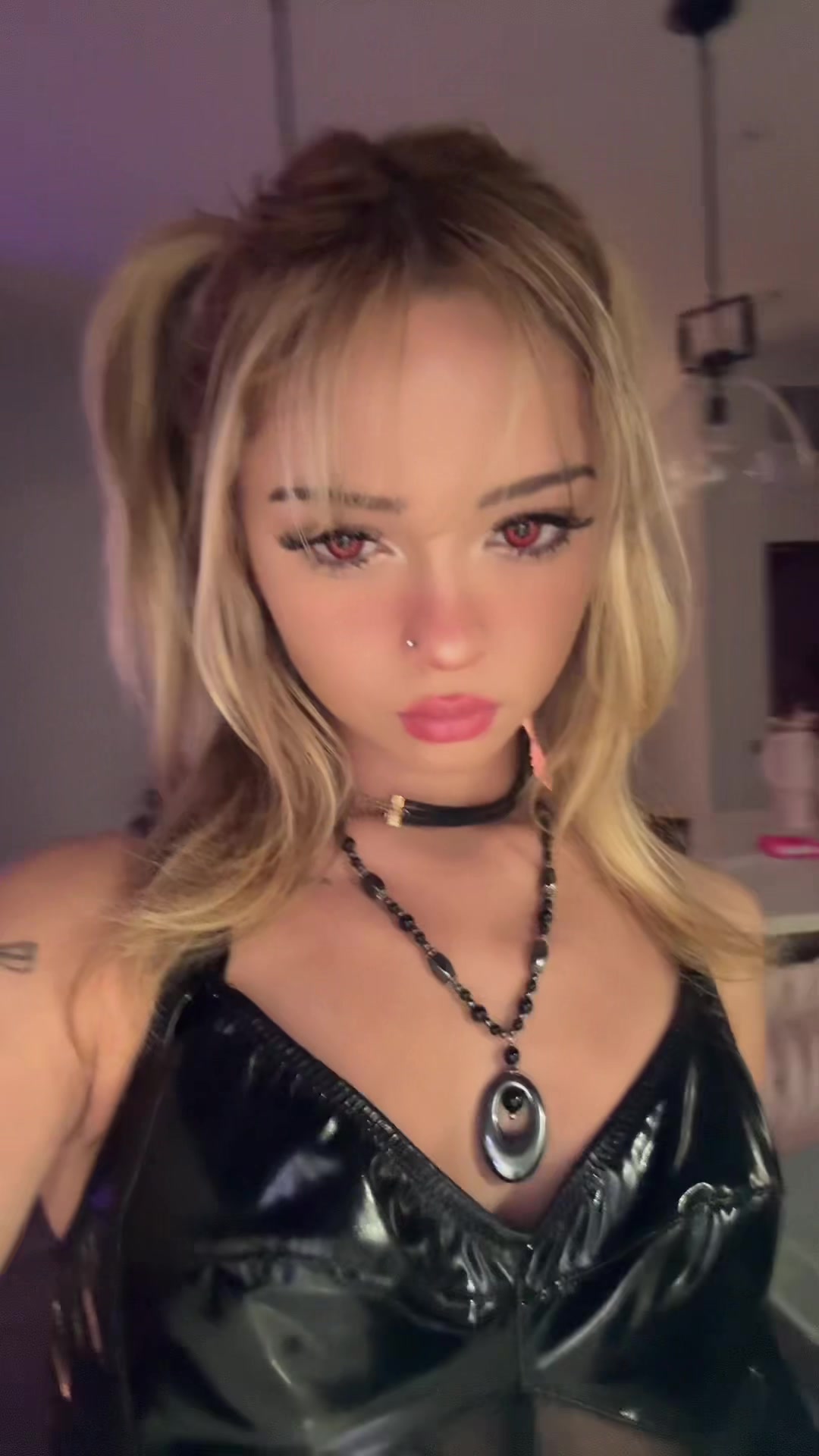 @carobrat