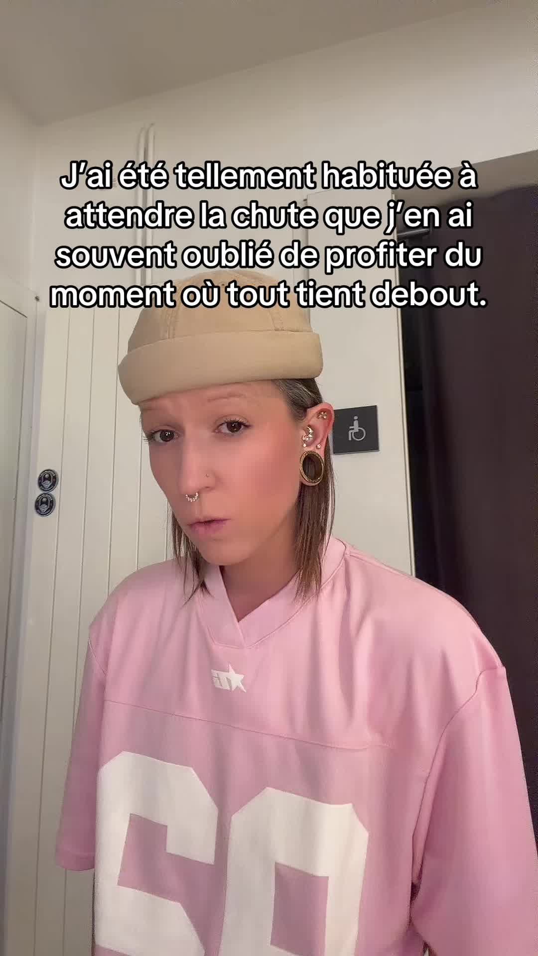 @LONE VIXEN