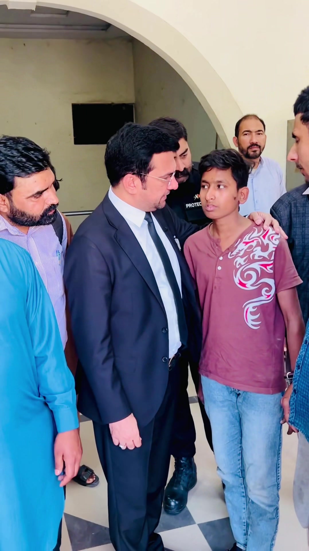 @Malik Faheem Khokhar